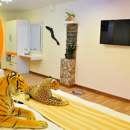 Royal Penguin Boutique Hotel & Spa-2